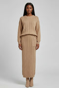 Ensemble chandail femme
Automne et hiver deux
Ensemble de pièces Hauts pull en tricot à col en O pour femmes et ensemble jupe en tricot Ensemble de robe chaude décontractée uni